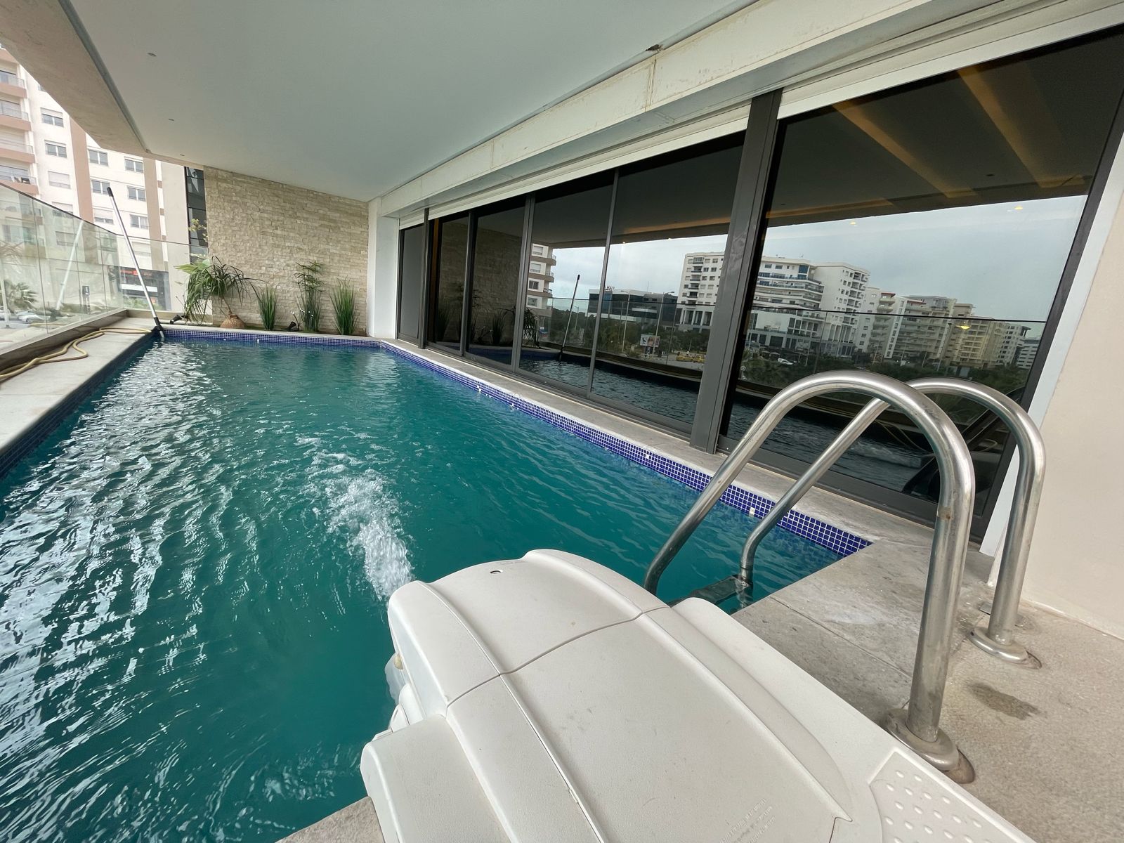 La Marsa Berge Du Lac Location Appart. 5 pices+ Appartement avec piscine privative