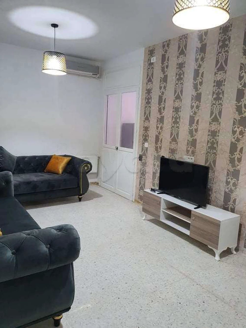 El Menzah El Manar 1 Location Appart. 1 pice Appartement meubl manar 1 1ere etage